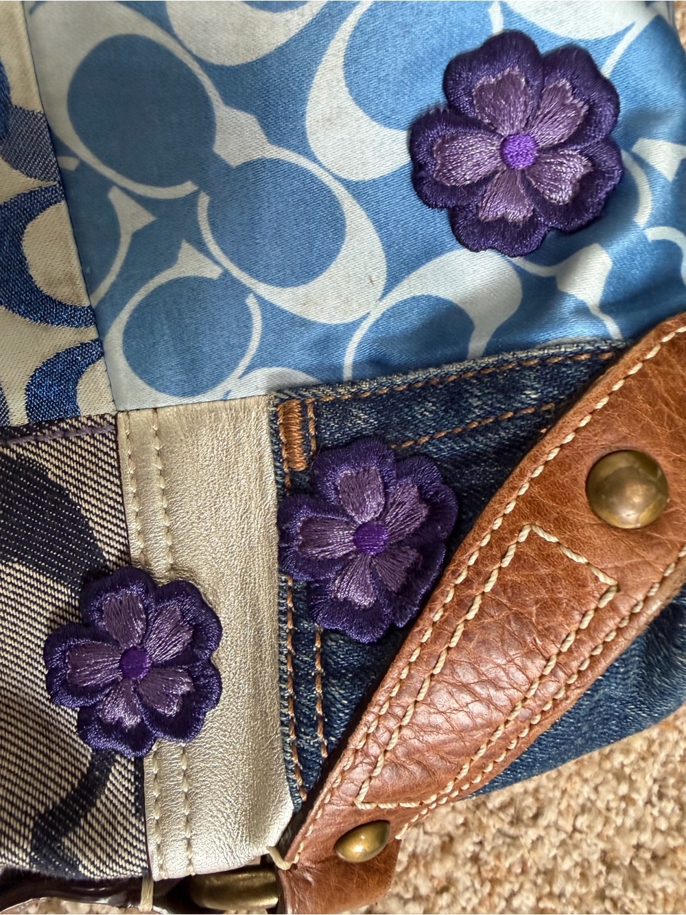 Coach Carly Patchwork Hobo - Picture 3 of 10